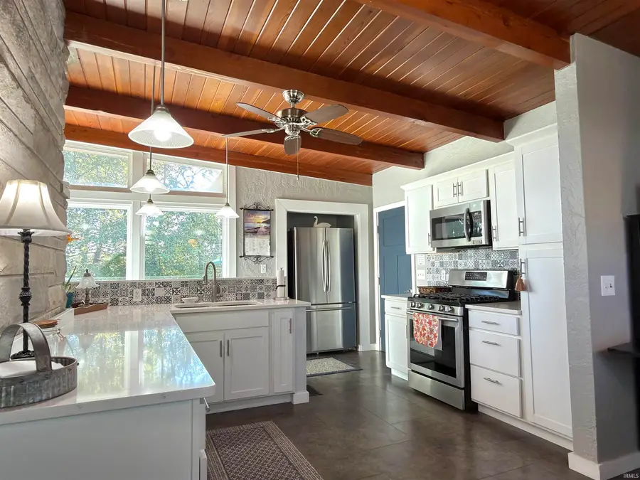 2239 S Hillcrest Drive, Peru, IN 46970 - #3