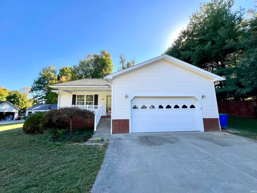 605 W Christian Street, Princeton, IN 47670 - #2