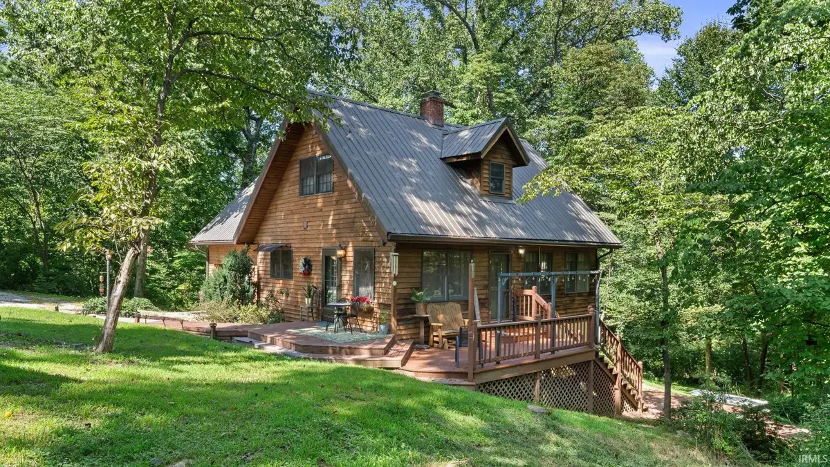 895 W Oakwood Lane, Paoli, IN 47454 - #1
