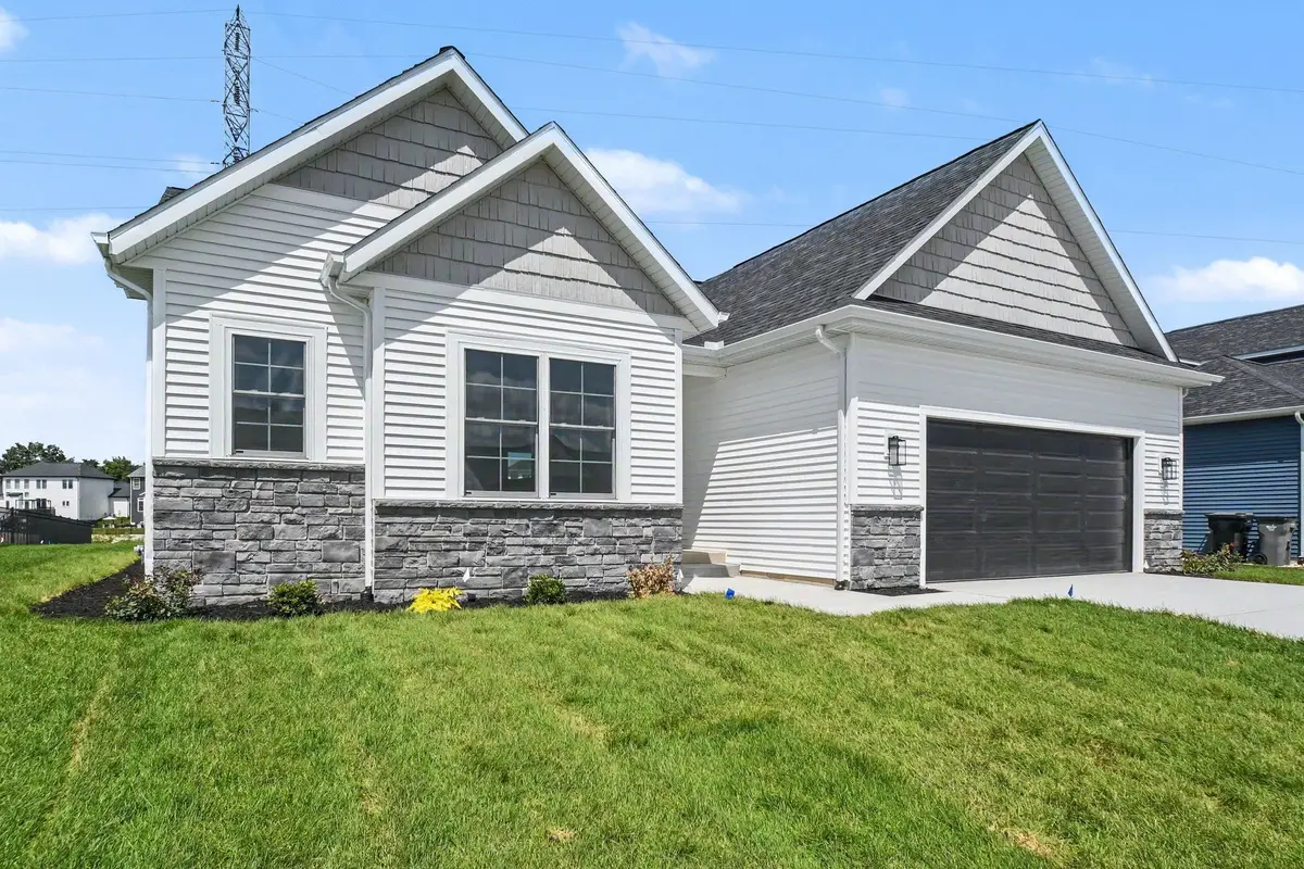 11377 Albany Ridge Drive, Osceola, IN 46561 - #1