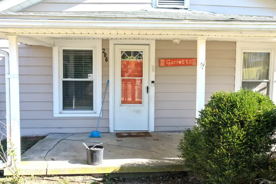 206 Lincoln Ave, Bedford, IN 47421 - #2