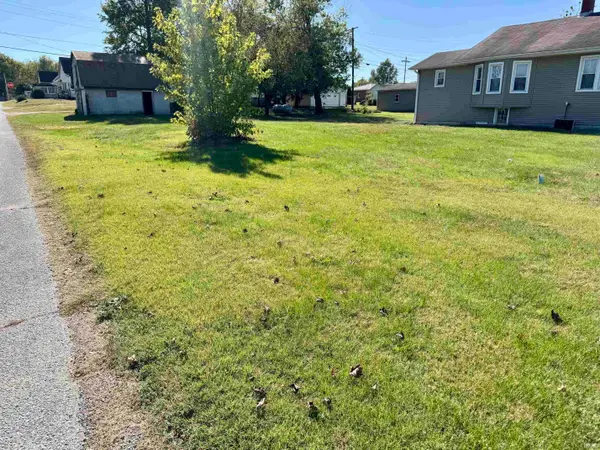 310 W Dale Street, Oakland City, IN 47660