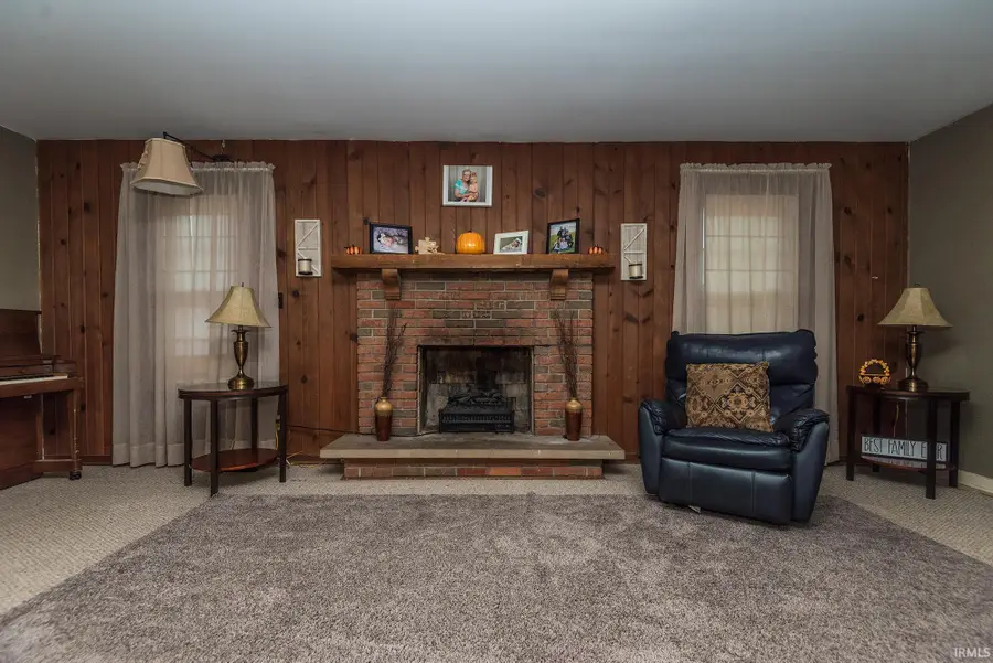 905 Ridgeway Avenue, Vincennes, IN 47591 - #3