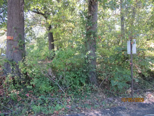 1928 15th St Street, Bedford, IN 47421