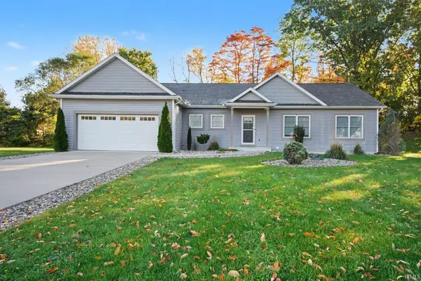 53440 Wallace Lane, South Bend, IN 46635