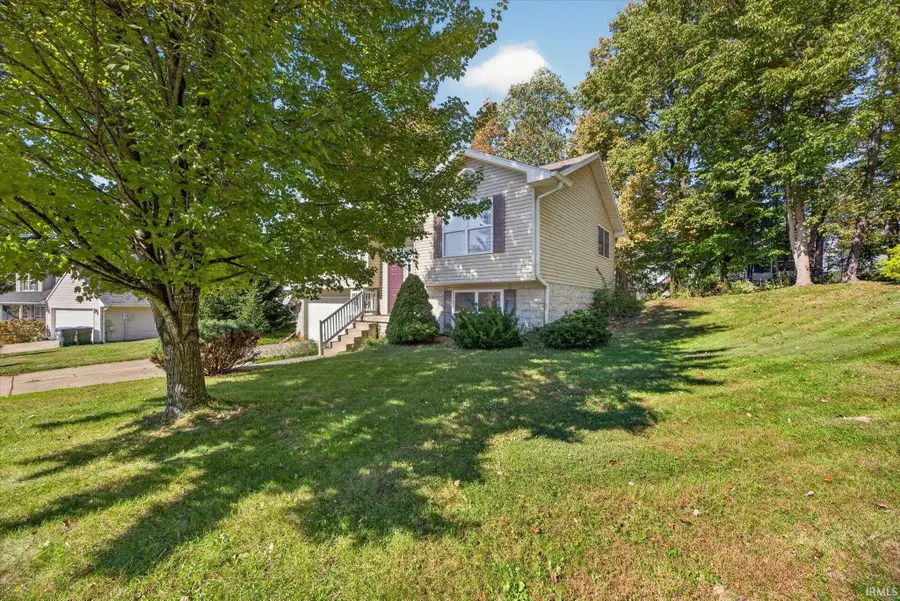 623 E Antler Court, Ellettsville, IN 47429 - #2