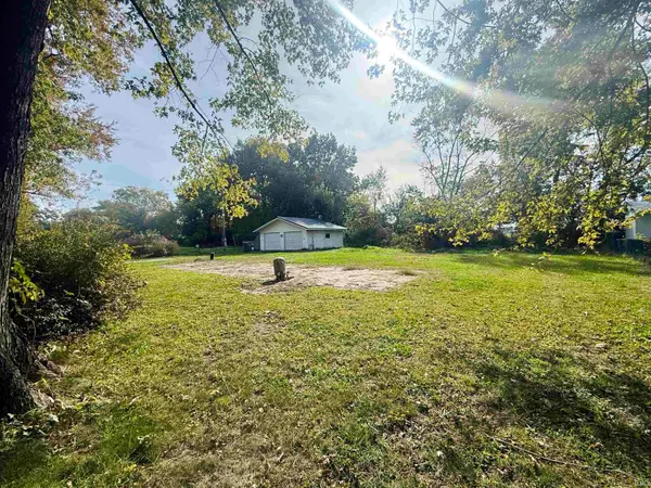 5872 E Glenn Arrow Drive, Monticello, IN 47960