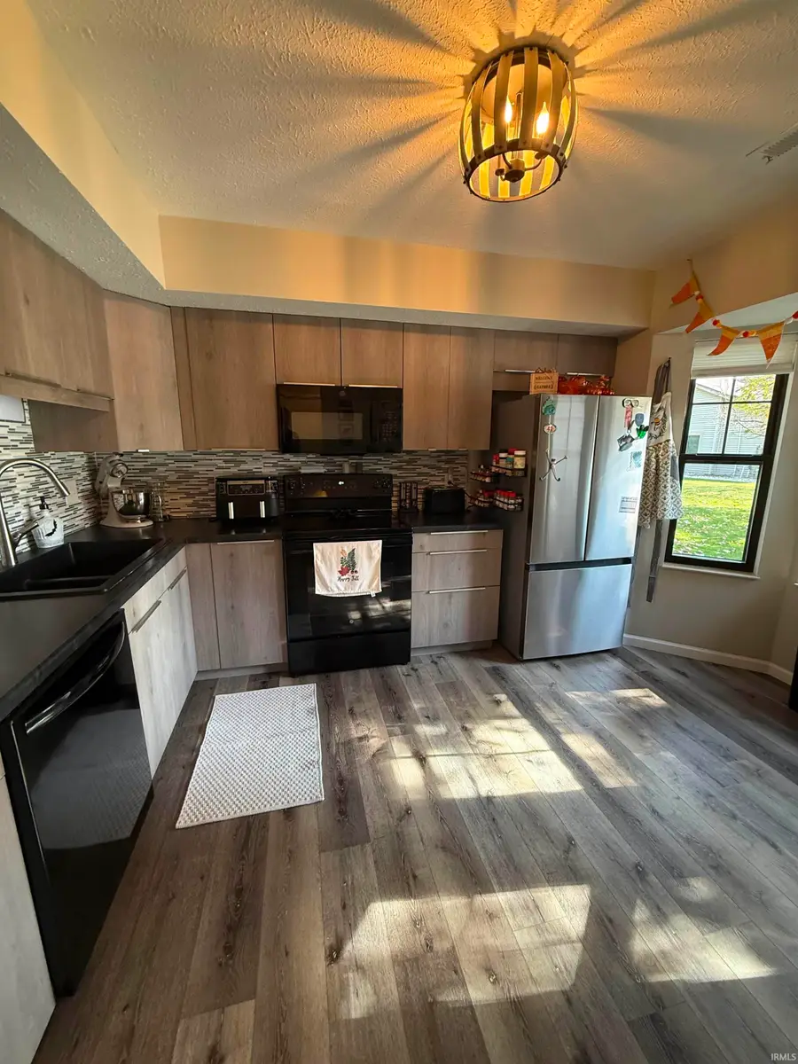 1660 Pine Ridge Court, Elkhart, IN 46514 - #3