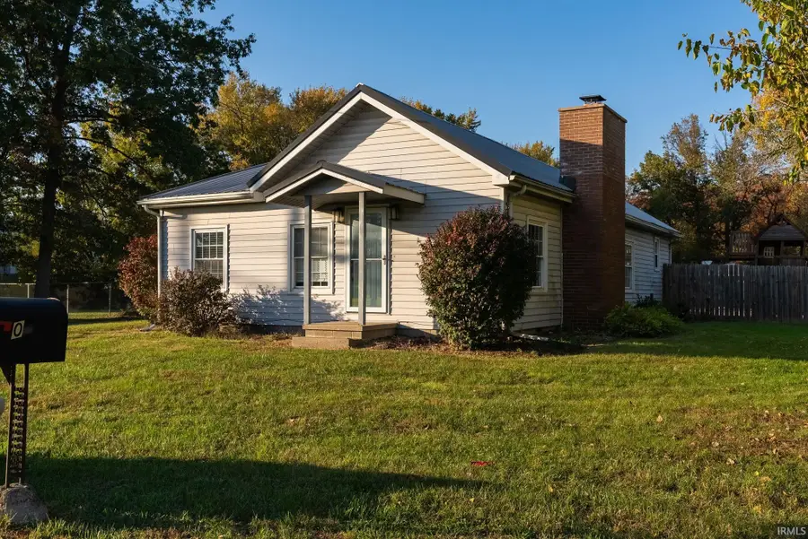 802 W Hanawalt Street, Monticello, IN 47960 - #3