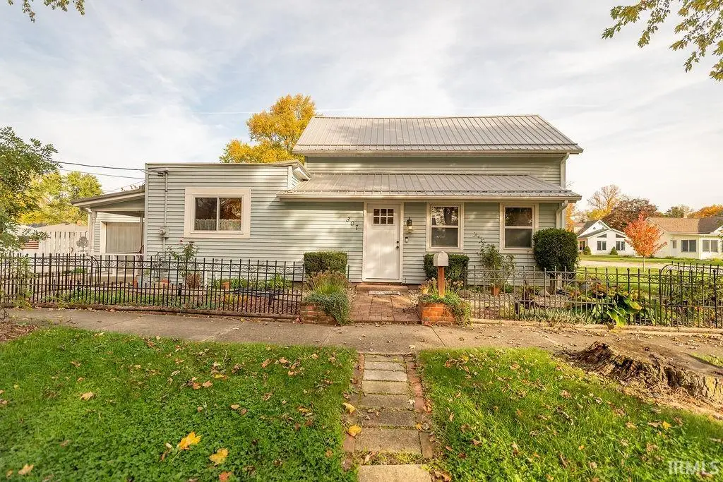 307 E Columbia Street, South Whitley, IN 46787 - #1