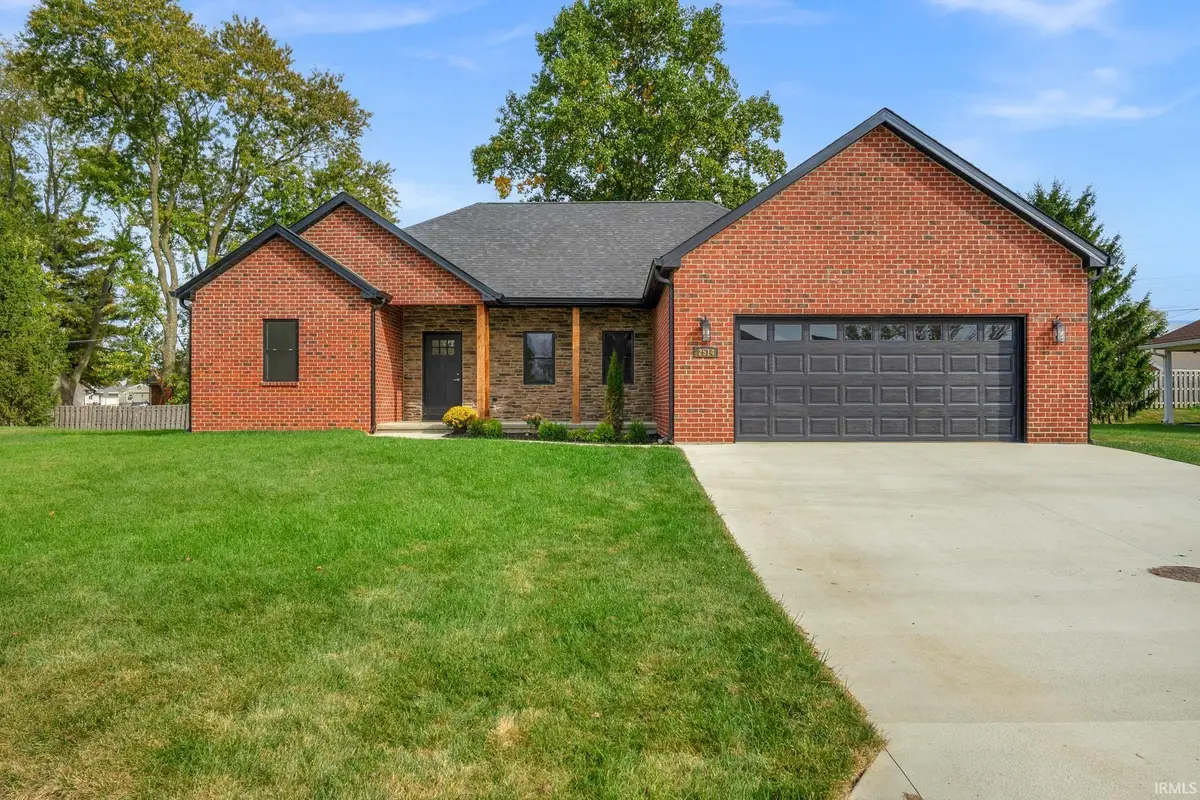 2514 Chrystal Woods Drive, Kokomo, IN 46901 - #1