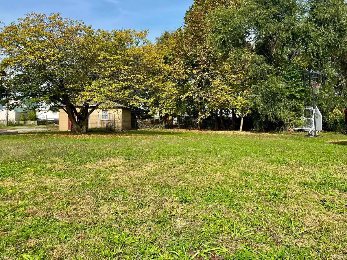 64 W 7th Street, Peru, IN 46970 - #1