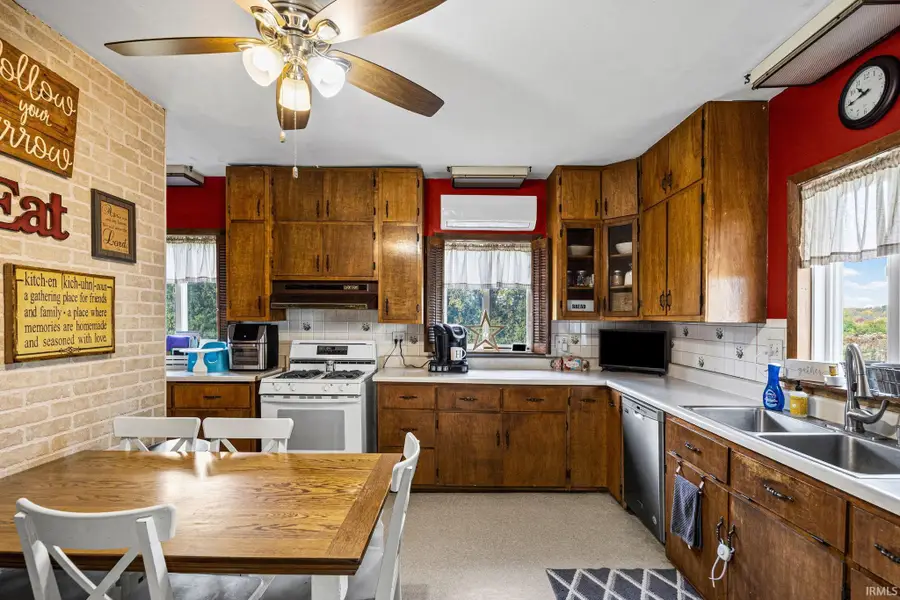 1507 E County Road 100 N, Logansport, IN 46947 - #3