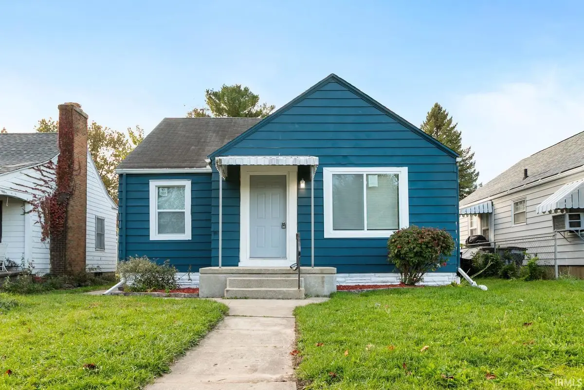 518 E Irvington Avenue, South Bend, IN 46614 - #1