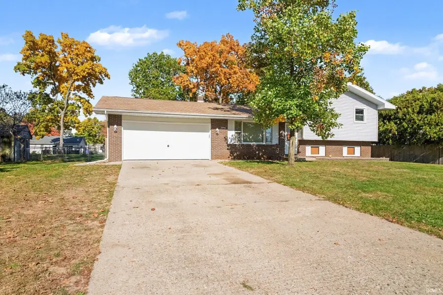 28941 Buttercup Lane, Elkhart, IN 46514 - #2