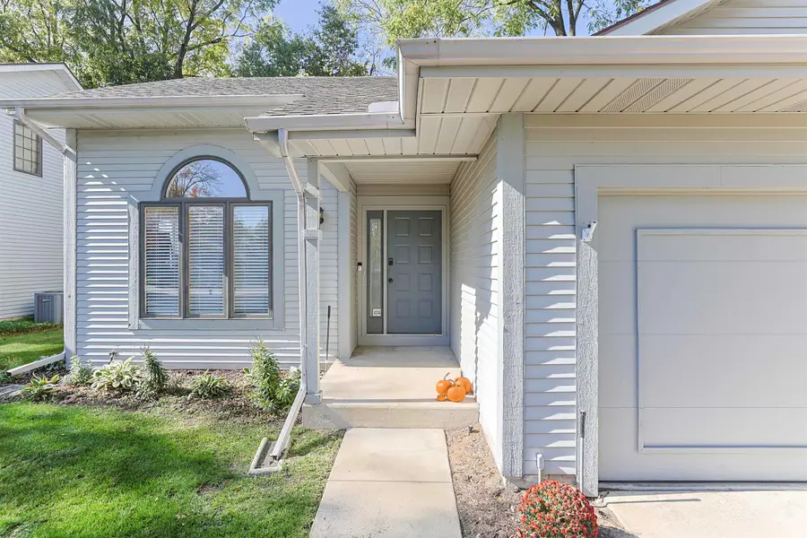1911 Creekwood Drive, South Bend, IN 46635 - #3