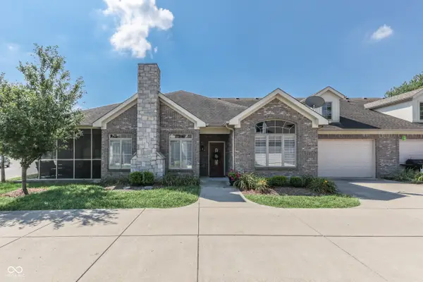 1092 Easy Street #D, Greenwood, IN 46142