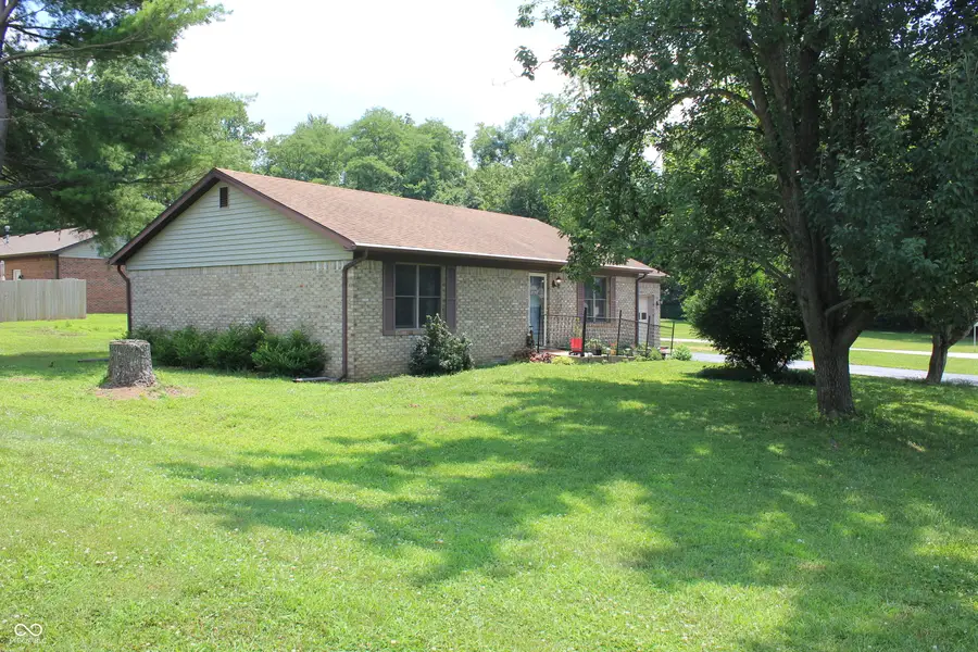 475 Edna Avenue, Martinsville, IN 46151 - #3