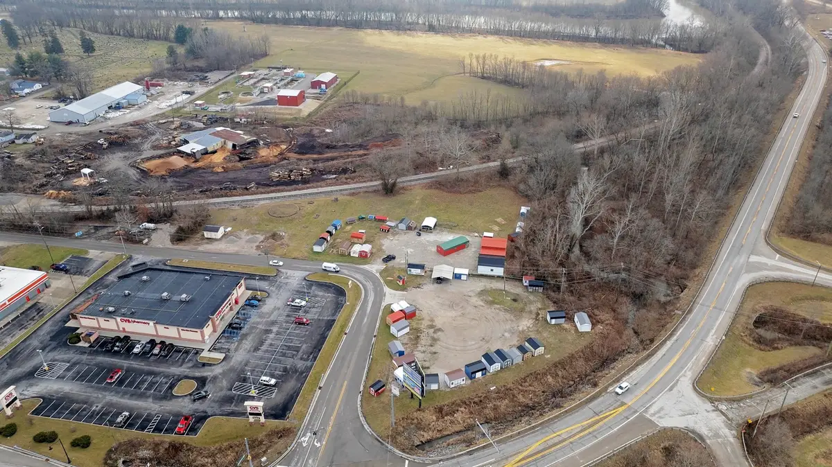 886 W Franklin Street, Spencer, IN 47460 - #1