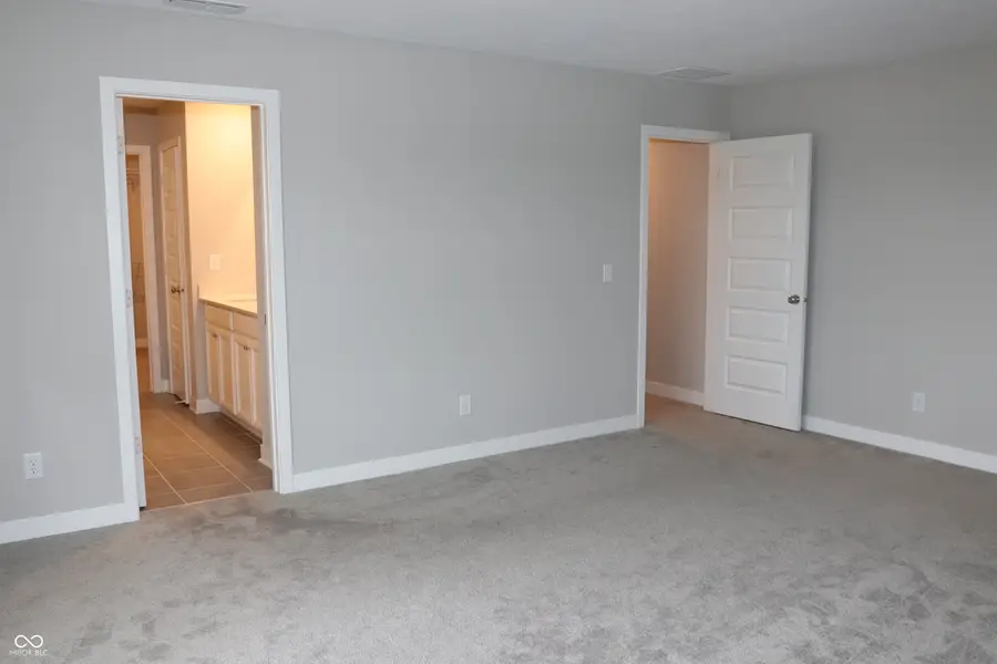 2704 Grassy Branch Drive, Whitestown, IN 46075 - #2