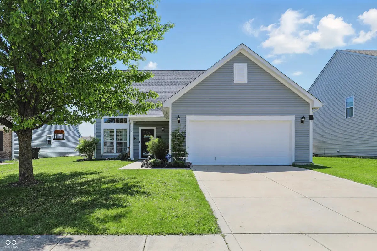 3341 Enclave Crossing, Greenwood, IN 46143 - #1