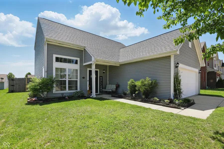 3341 Enclave Crossing, Greenwood, IN 46143 - #3