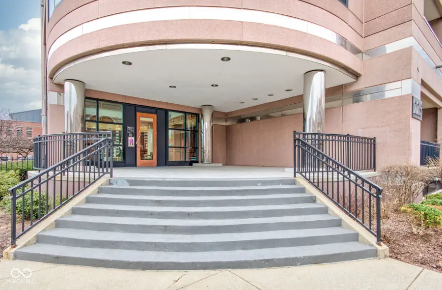 225 N New Jersey Street #46, Indianapolis, IN 46204 - Image #2