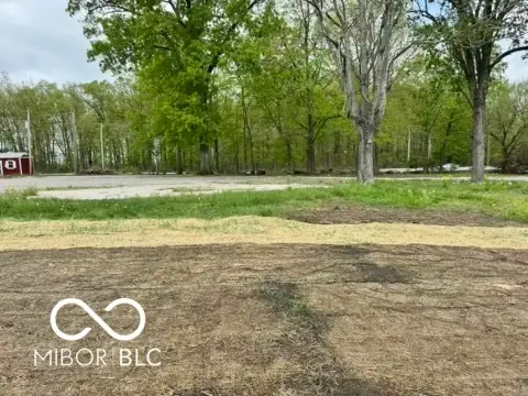 5801 Hwy 62 E, Jeffersonville, IN 47130 - #2