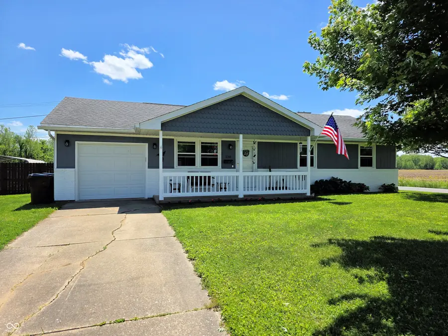 120 W Cummings Street, Brownstown, IN 47220 - #2