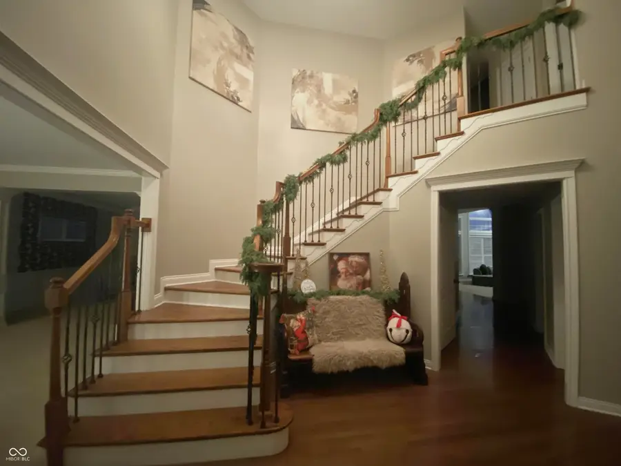 10555 Serra Vista Point, Fishers, IN 46040 - Image #3