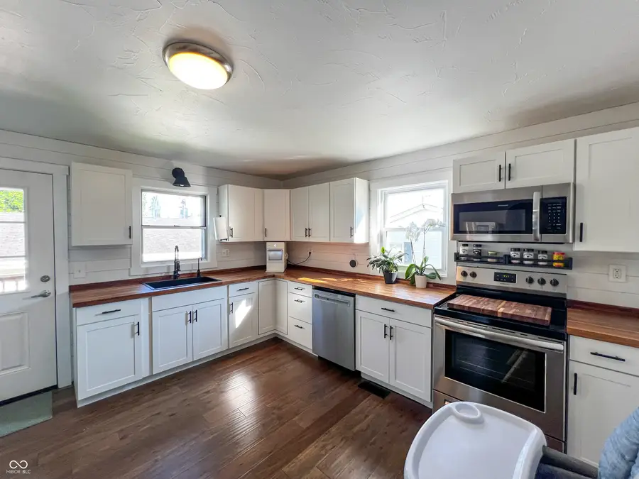 111 N Depot Street, Batesville, IN 47006 - Image #3