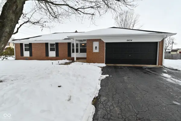 6454 Maple Manor, Brownsburg, IN 46112