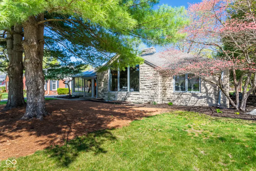 60 Kessler Boulevard East Drive, Indianapolis, IN 46220 - Image #3