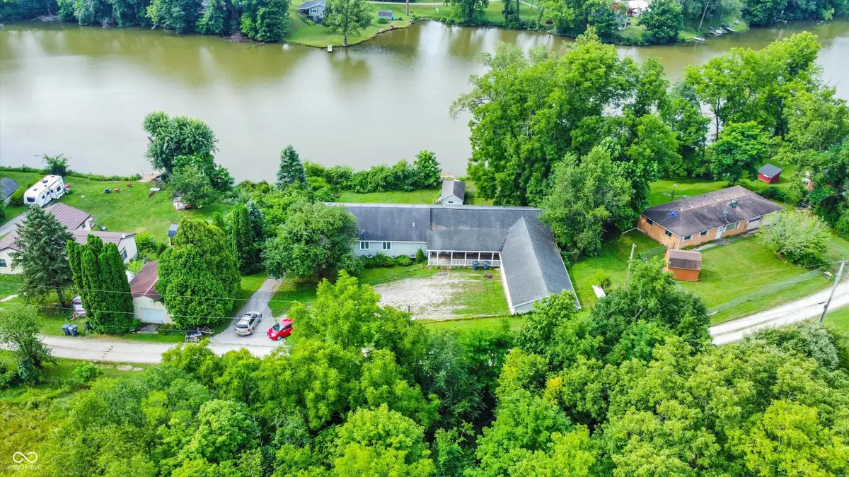 402 N Mohee Drive, Hartford City, IN 47348 - #1