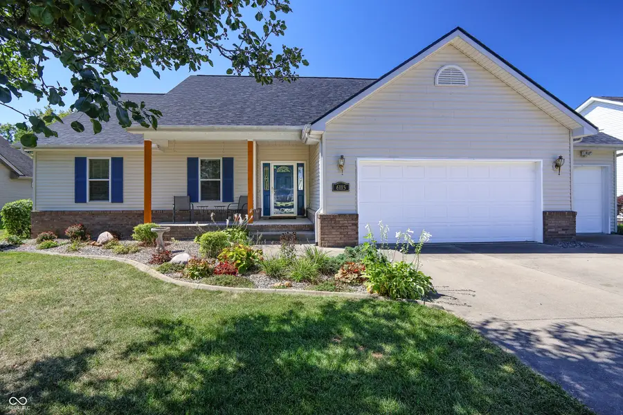 6115 E Prairie Stream Way, Columbus, IN 47203 - Image #3