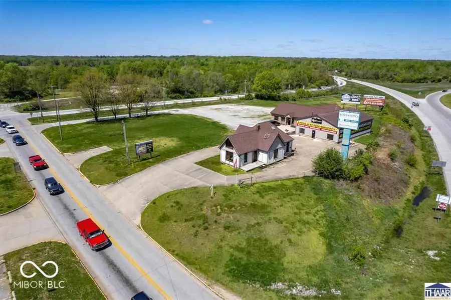 200 Maple Avenue, Terre Haute, IN 47804 - #2