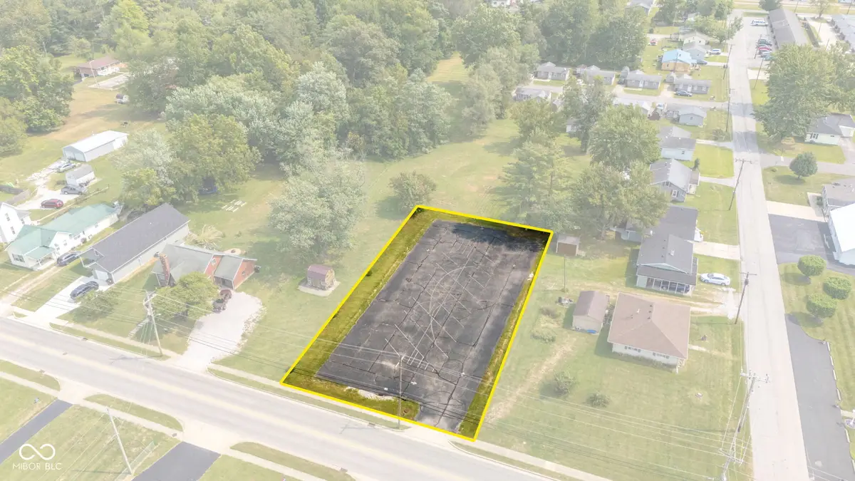 82 Norris Avenue, North Vernon, IN 47265 - #1