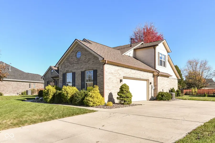 527 Peach Blossom Drive, Fortville, IN 46040 - #3