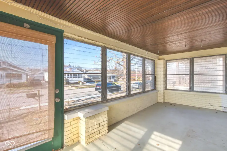 81 N 8th Avenue, Beech Grove, IN 46107 - Image #3