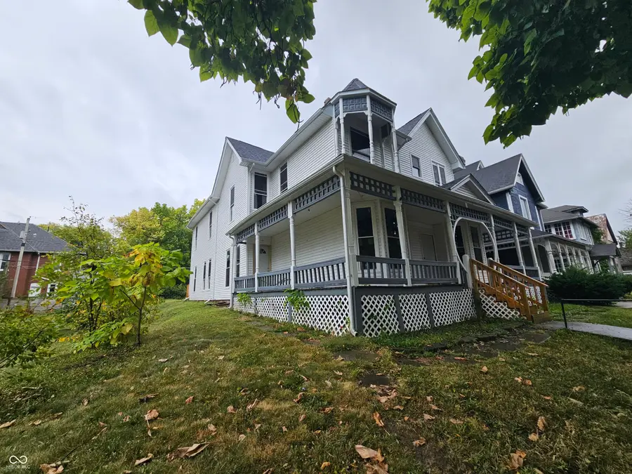 415 W Howard Street, Muncie, IN 47305 - #3