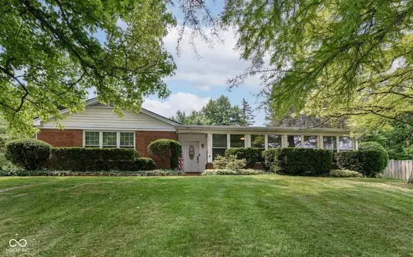 5828 Andover Road, Indianapolis, IN 46220