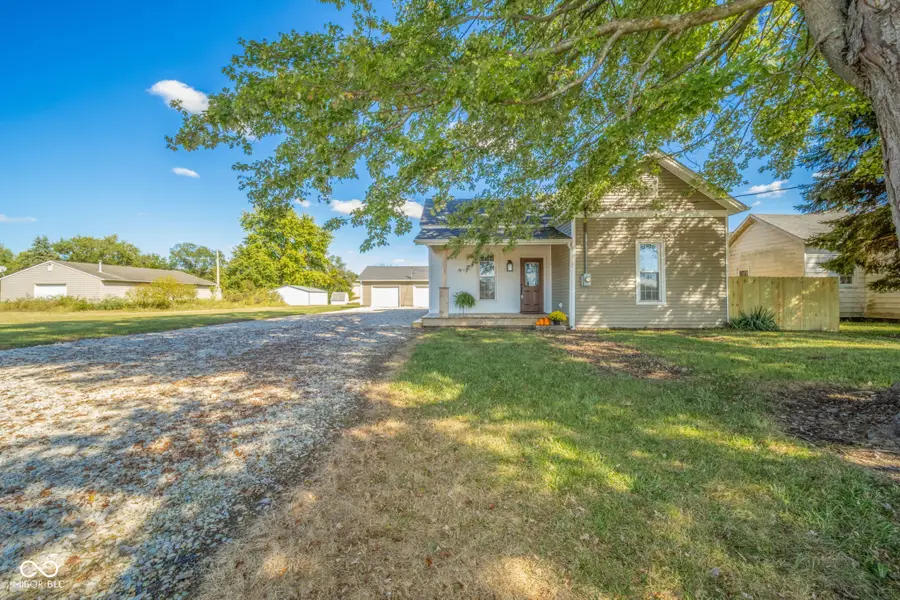 412 Academy Avenue, Spiceland, IN 47385 - Image #2
