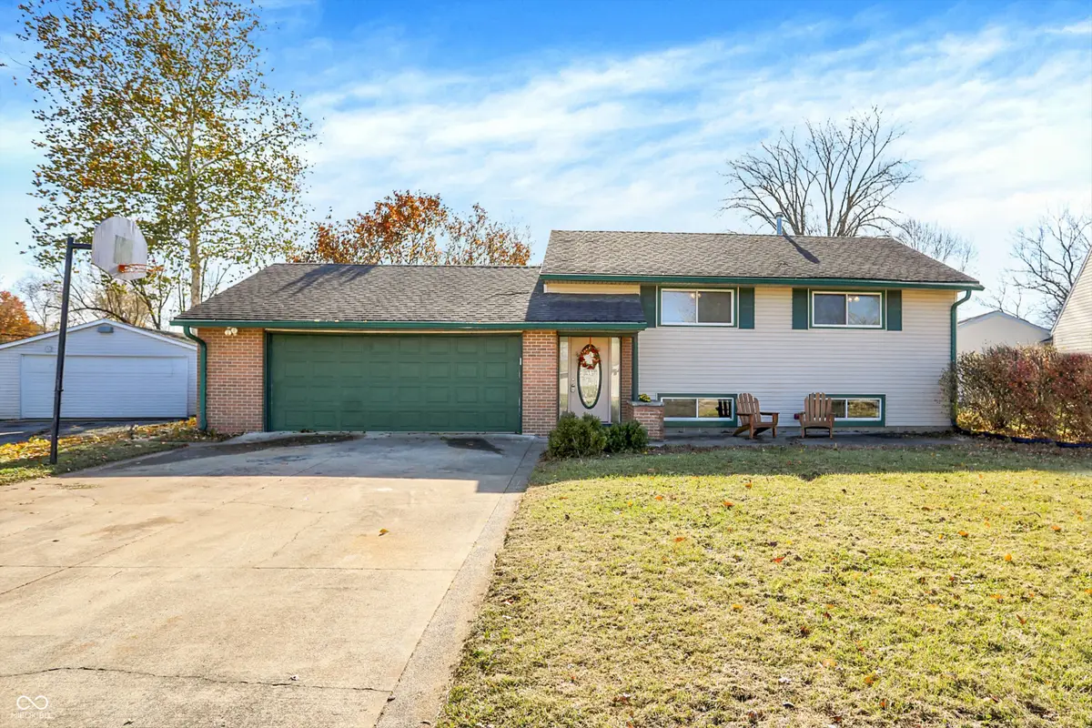 921 Windsor Drive, Shelbyville, IN 46176 - Image #1