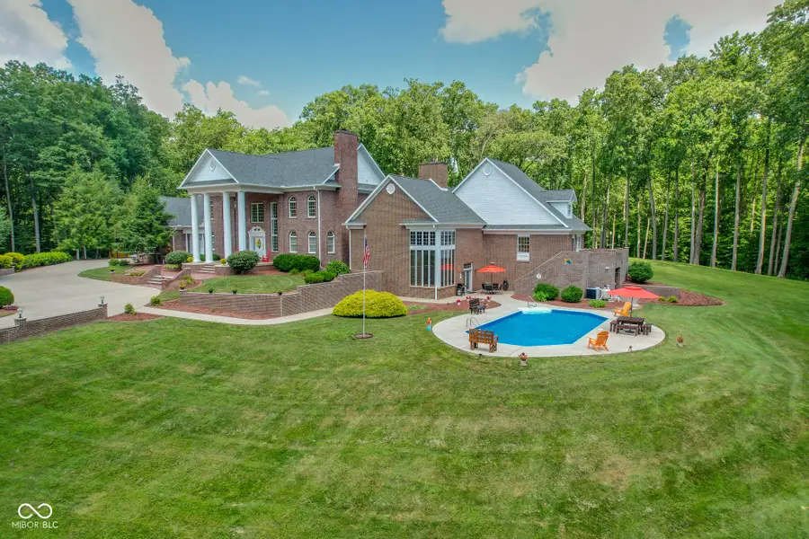 157 The Woods, Bedford, IN 47421 - #3