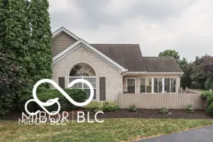 7356 Lake Lakota Place, Indianapolis, IN 46217 - Image #2