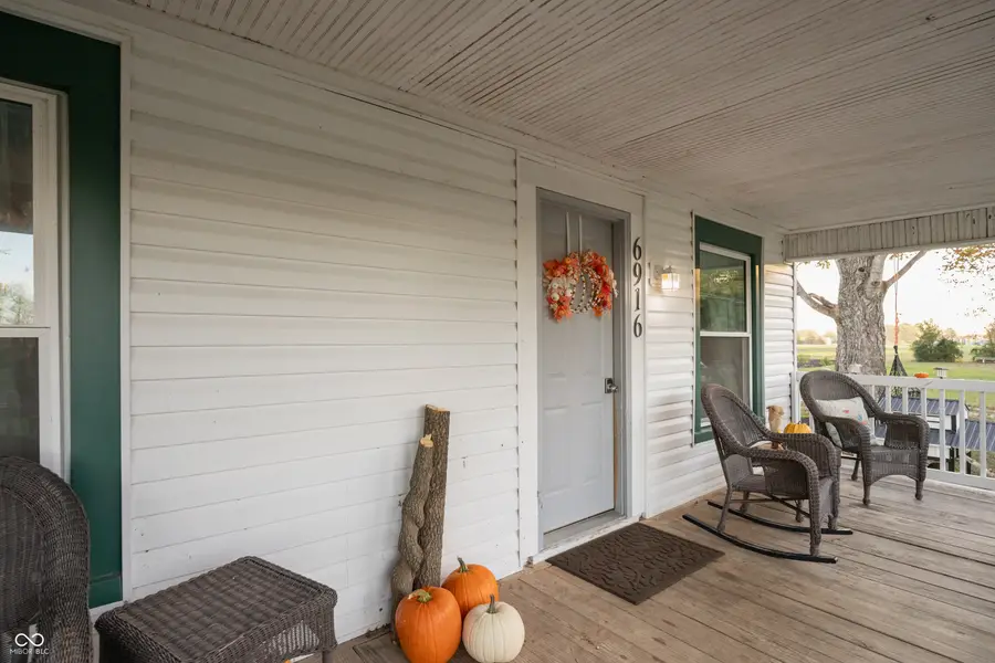 6916 N Pumpkin Center East Road, Scottsburg, IN 47170 - Image #3