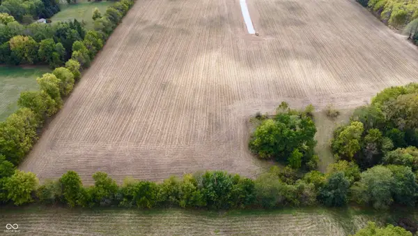 00 1050 County Road S, Pendleton, IN 46202