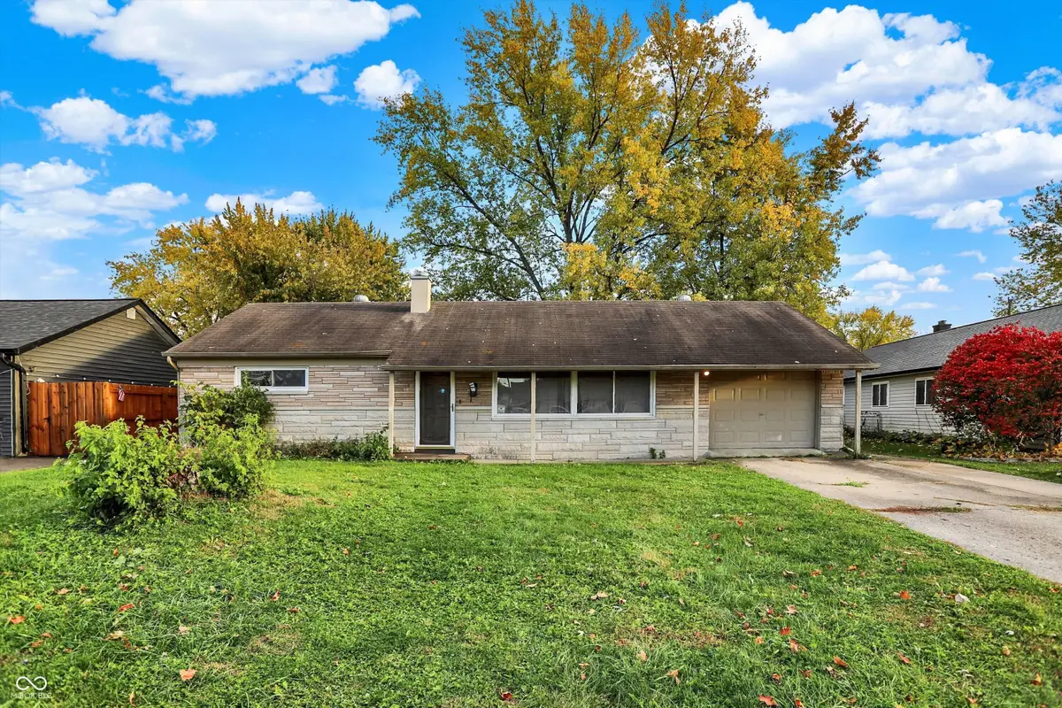 120 Totten Drive, Greenwood, IN 46143 - Image #1