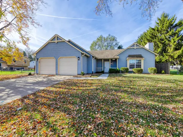 6440 Crimson Circle West Drive, Indianapolis, IN 46227