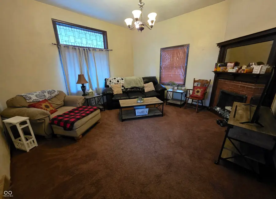 306 E Monroe Street, Alexandria, IN 46001 - Image #2